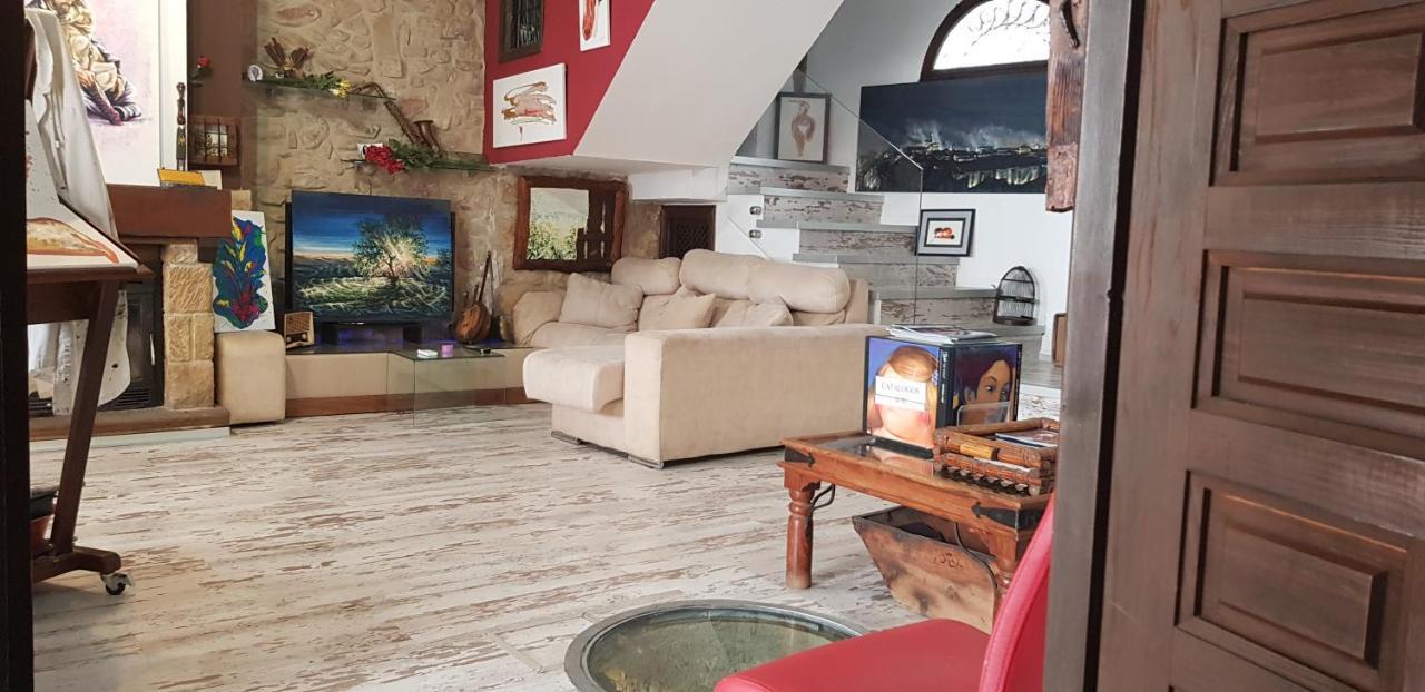 La Casa Del Pintor - Estudio De Arte En Baeza Bagian luar foto